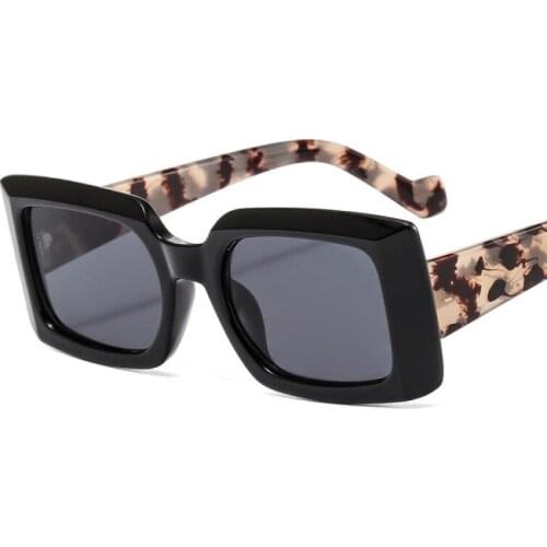Veshion Square Leopard Sunglasses Men Women Fashion Shades UV400 Vintage Glasses