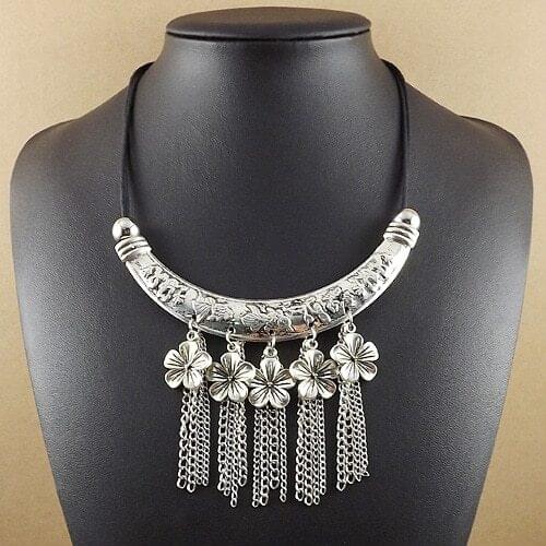 LosoDo necklace for women retro Ethnic style Bohemia necklace short paragraph turquoise Miao silver necklace fashion jewelry