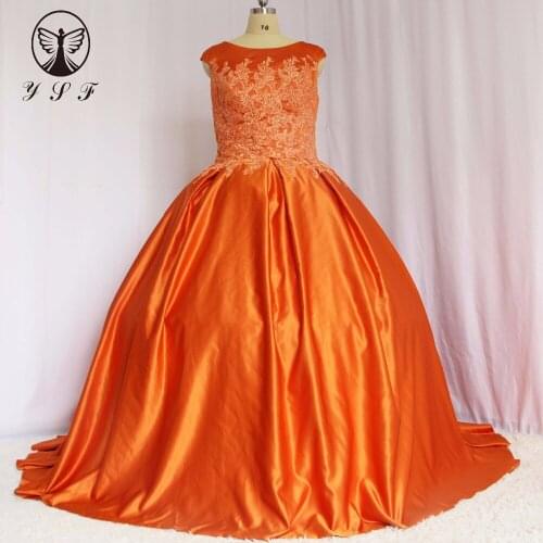 2018 Fashion Orange O Neck Appliqued lace Sleeveless Pleated Ball Gown Princess Prom Dresses