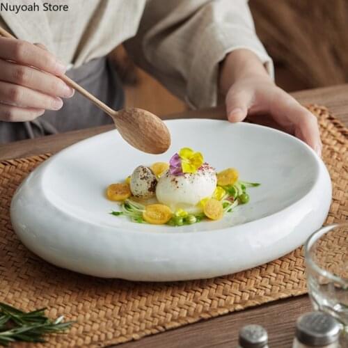 White Oval Ceramic Dinner Plate 10.5-inch High-end Ceramic Restaurant Display Plate Kitchen Tableware Supplies Salad Bowl Plate