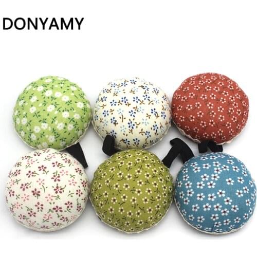 DONYAMY 1Pc Ball Shaped DIY Craft Needle Pin Cushion Holder Sewing Kit Pincushions