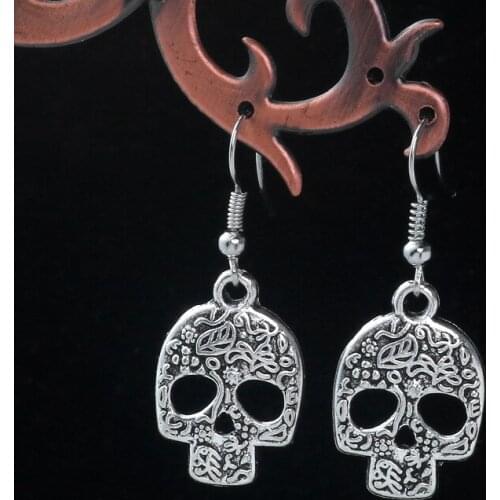 2021 new floral embossed skull earrings men and women personality street hip hop fashion design ear jewelry