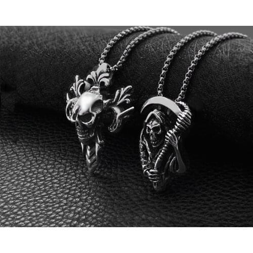Fashion titanium steel retro skull necklace hip hop simple men and women pendant student pendant hot sale
