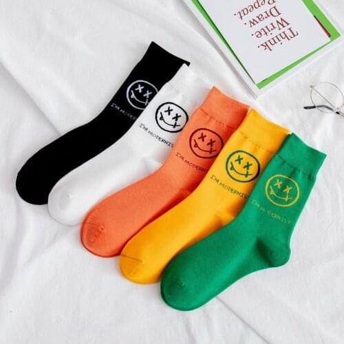 New Colored Socks Women Smiley White Kawaii Cute Harajuku Street Skateboard Smile Face Cotton Socks Japanese Fashion Crew Sock