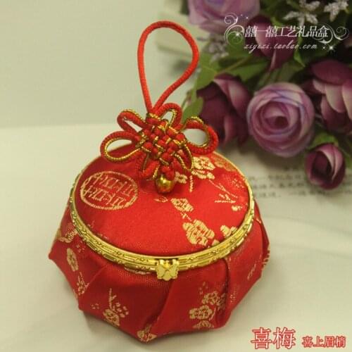 Wedding Favor Boxes Chinese Character Istics Silk Satin Face Candy Box Bags Red Lantern Brocade 20 Pcs/lot