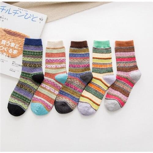5 pairs 1 Lot Winter Warm Thicken National Wind Wool Socks Women Medium Tube Rabbit Wool Crew Socks Calcetines Mujer Sox 1 Set