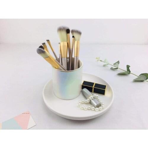 Nordic style ins Phnom Penh magic storage cup laser makeup brush cup home decoration containers