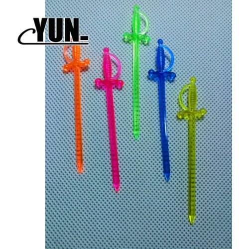 50pcs Mix Color Plastic Knight Sabre Fruit Sticks Toothpicks Pirate Birthday Party for Kids Plastic Toys Hero boy Sword 8D