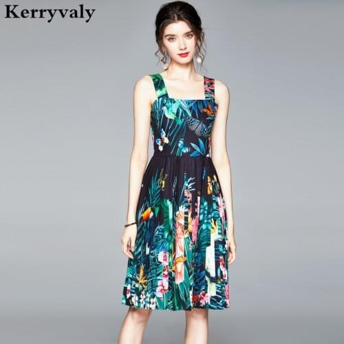 Summer Holiday Beach Pleated Printed Waist Hugging Strapless Dress Vestidos Za Verano 2021 Gothic Sexy Party Dress K9233