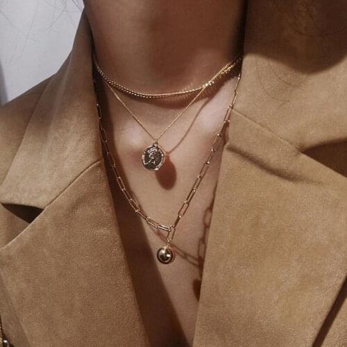 Multilayer Chain Necklace Hip Hop Style Gold Coin Pendant Necklace for Women Trendy Personality Clavicle Chain Choker Necklace