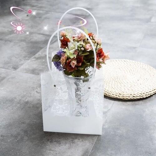 2019 White gift pvc bag with handles white gift bags with lace Flower Boxes With Handhold Baby shower weeding party than you bag