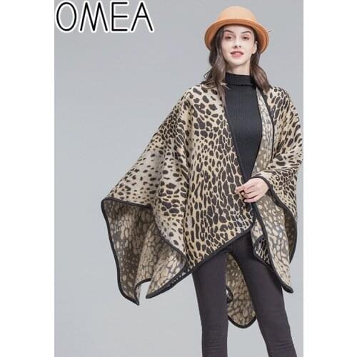 New Leopard Ponchos and Capes Autumn Winter Thickened Girl Cashmere Blanket Scarf Shawls Wraps Winter Coat Women Cloak pashmina