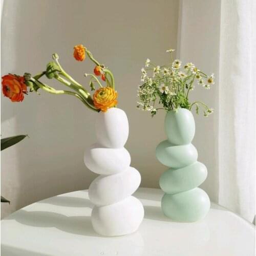 Creative White Egg Shape Flower Vase Ceramic Decorative Art Vase Filler Tabletop Container Nordic Home Office Collectibles Decor