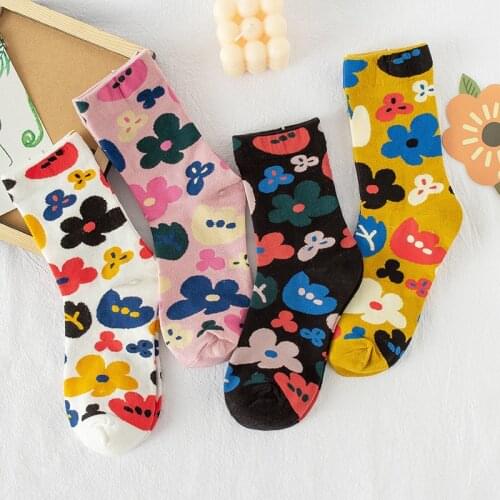Korea Hyuna-style small flowers ins girl medium tube socks Japanese sweet and cute beautiful flower socks