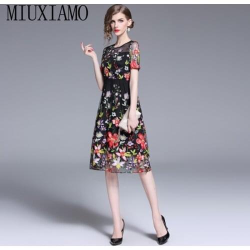 MIUXIMAO 2020 Summer Dress High Quality O-neck Flowers Embroidery Dress Black Slim Casual Runway Dress Women Vestidos