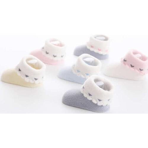 Baby socks newborn girl love print Princess lace short socks Flanging knee new born lose Baby toddler sock boneless love print