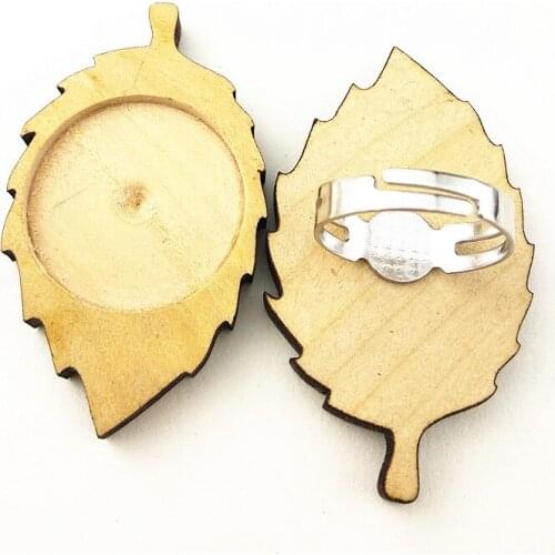 10pcs 25mm Leaf Wood Cabochon Base Wooden Trays with stainless steel Brooch ring making DIY Jewelry Accessories