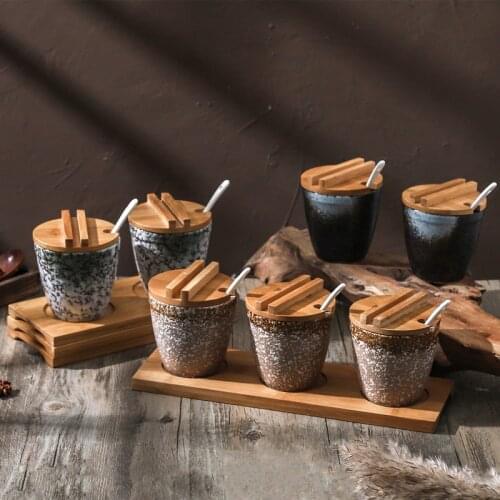 Bamboo Pad Wood Ceramics Condiment Spice Jars Retro Sauce Pot Set Salt Pepper Shakers Seasoning Sprays Cooking Kitchen Cans