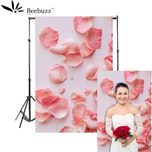 Couple pink romantic rose petals photo background