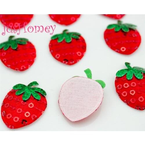 30PCS Sequin Fabric Strawberries Red Color Sequined Fruit Strawberry Applique Patch for Home Decoration, Doll Making, DIY Crafts