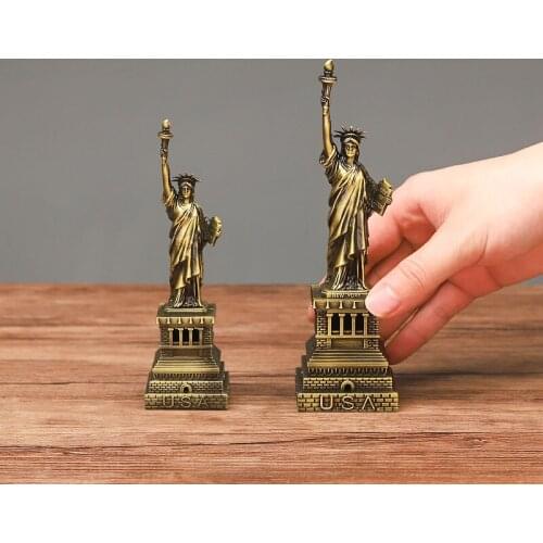 Retro metal free goddess elephant Eiffel Tower Iron Bottle Buck Car Ferris Wheel Bedroom Hall Studio Dove Home Decoration