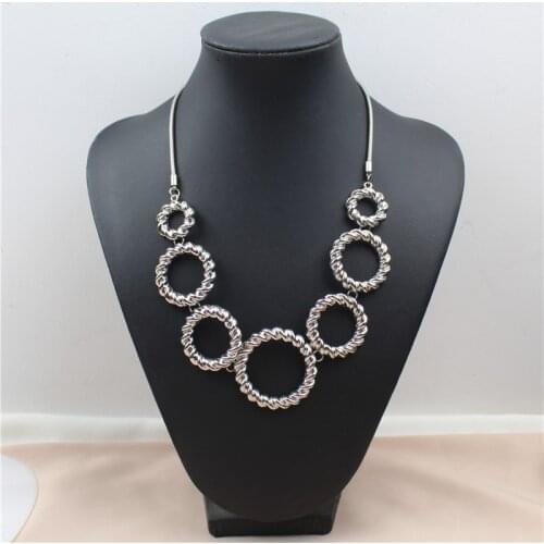 New Fashion Alloy Geometry Twist Circle Trend Exaggerated Hip Hop Rock Necklace