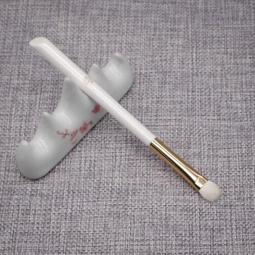 M105 Professional Handmade Make Up Brush Medium Eye Shadow Brush Soft Saikoho Goat Hair Cosmetic Tools White Makeup Brushes
