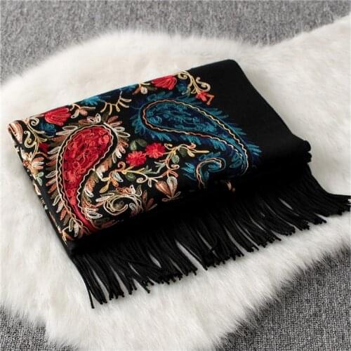 Luxury brand New women scarf high quality Embroider Flower winter cashmere scarves lady shawls wraps female pashmina echarpe