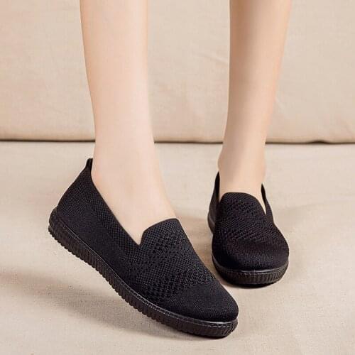 Women Flats 2021 Mesh Old Lady Vulcanized Shoes Outdoor Casual Walking Running Soft Footwear Girls Sneakers Mother Gift