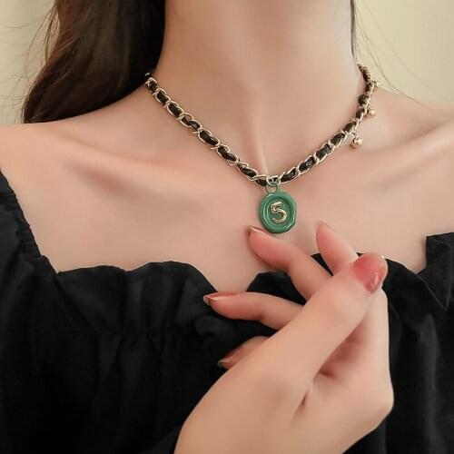 Autumn Winding PU Leather Clavicle Chain Choker Necklace Simple Retro Digital Round Pendant Necklaces for Women Female Jewelry