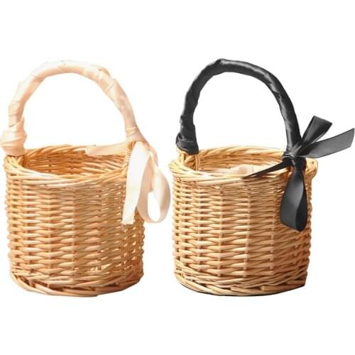 Picnic Basket Mini Wicker Hand Basket Fruit Basket Packaging Basket Decorative Prop Basket for Home Kitchen