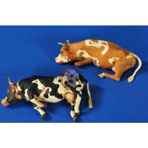Resin animal dead cow 1:35