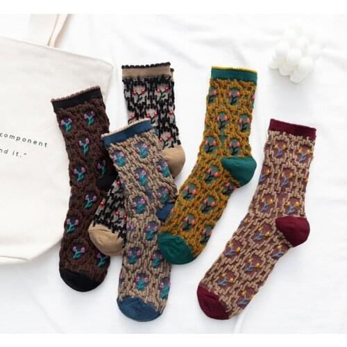 Glowing Future Retro Woman Socks Fashion Cute Jacquard Casual Flowers Crew Women Sokken Kawaii Korean Style Winter Cotton Sox