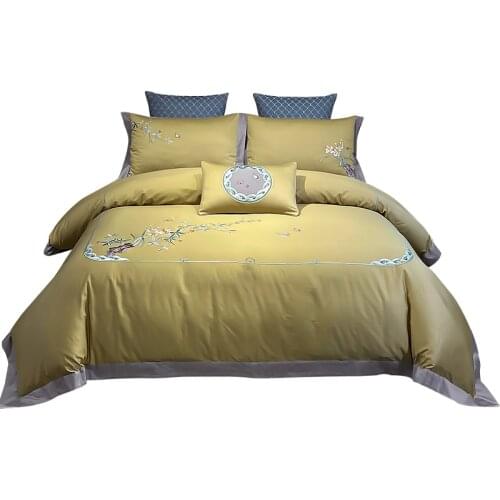 Caiyitang Luxury Silk Satin Jacquard duvet cover bedding set queen king size Embroidery bed set bed sheet Fitted sheet set