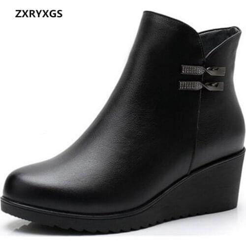 2021 New Top Cowhide Rhinestone Fashion Ankle Boots Women Boots Large Size Frosted Cowhide Autumn Winter Boots Warm Snow Boots