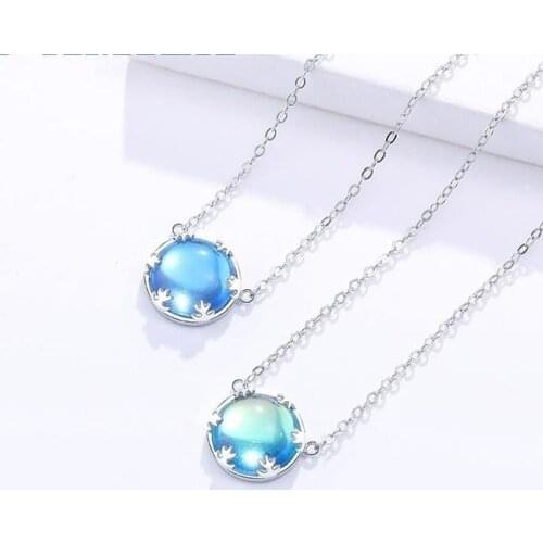New Aurora Stone Inlaid Pendant Necklace Womens Necklace Fashion Metal Sliding Crystal Inlaid Pendant Accessories Party Jewelry