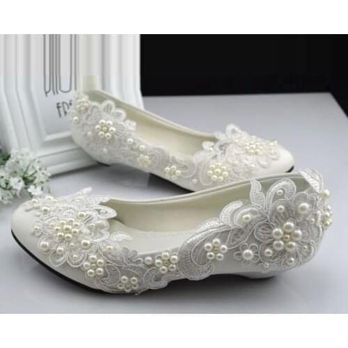 Plus sizes 40 41 42 ivory lace wedding shoes for woman small low heel comfotable pearls bridal shoes TG382 parties dress shoe