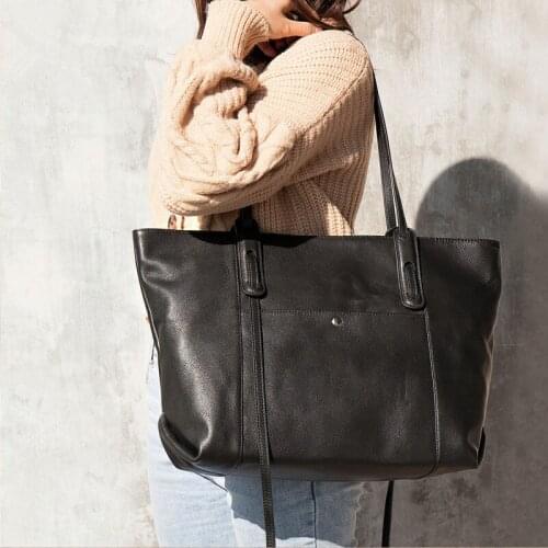 Genuine leather Womens Shoulder Bag Retro first layer cowhide Ladies Handbags Portable tote bag new 2021 messenger bags Black