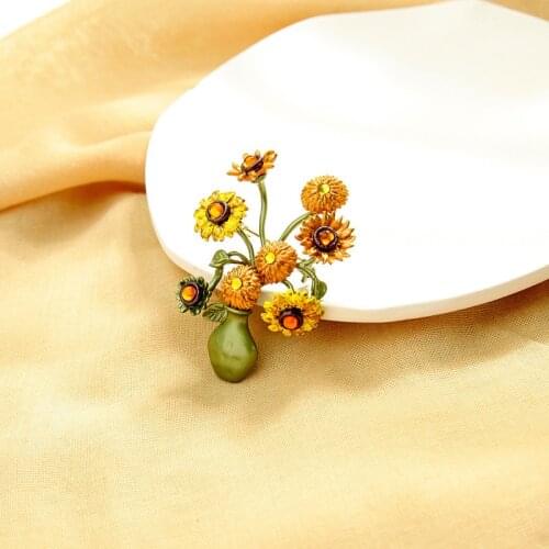 Unique Design Sunflower Colorful Enamel Brooches for Women Anti Slip Sweater Cardigan Metal Pin Korean Style Women Accessories