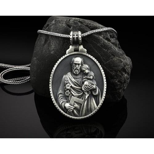 Catholic Commemorative Medal Christian Accessories Retro Religious Pendant Necklace Hot Selling Necklace Religious Necklace