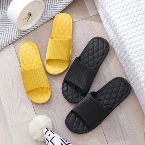 Ladies Indoor House Floor Slippers Couples Home Fashion Bathroom Flip Flops Men/Women SoftSoled Shoes Cute Slides Female Sandals