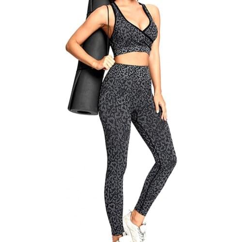 2Pcs Seamless Yoga Outfits Deep V Neck High Waist Blend Fabric Yoga Workout Activewear Set for Women женская одежда одежда