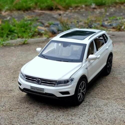 1:32 Tiguan Car Model Alloy Car Die Cast Toy Car Model Pull Back Childrens Toy Collectibles Free Shipping