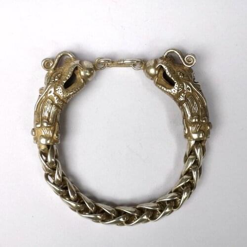 YIZHU CULTUER ART Collection China Handmade Old Tibet Silver Auspicious Dragon Hand Catenary Bracelet