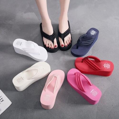 Slippers Casual Beach Shoes On A Wedge Med Big Size Women Heels Slides Rubber Flip Flops Luxury Sabot High Soft Hawaiian Flat Ro