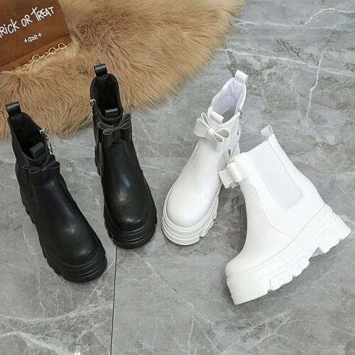 2021 New Chunky Boots Fashion Platform Women Ankle Female Sole Pouch Ankle Botas Mujer Round Toe Slip-On Botas Altas Mujer