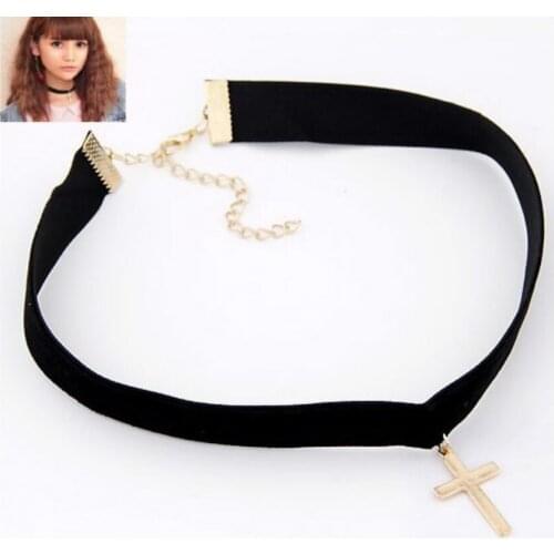 New Fashion Jewelry Bohemian Statement Necklace Metal Pendant Necklace Female Elegant Short Necklace