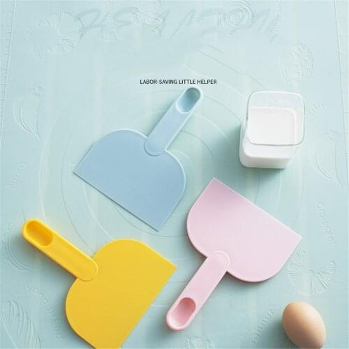 Plastic Cream Smooth Cake Spatula Dough Cutter Scraper Baking Pastry Tool Kitchen Butter Knife Dough Cutter