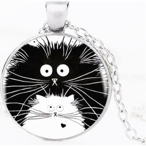 VERDVE2018 wholesale 3 color optional black and white cat crystal glass pendant necklace jewelry gift