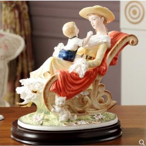 High-grade European-style Ceramic Figure ornaments Warm Mother and Son Art Porcelain Puppet Living Room Home Decoration Crafts L